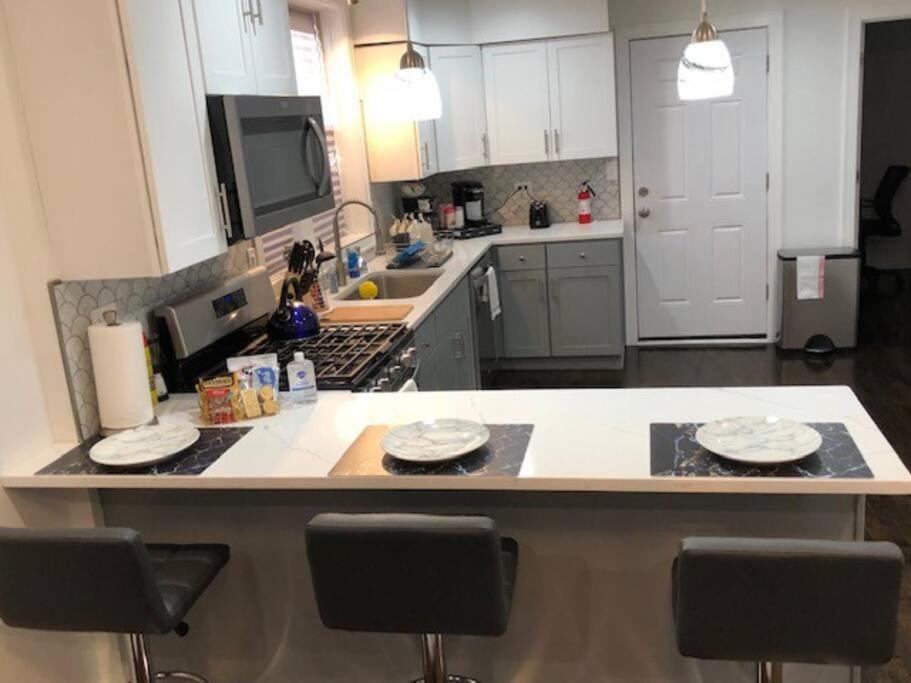 The Blue Golden Luxury Modern 3- Bedroom Apartment In Chicago Ngoại thất bức ảnh