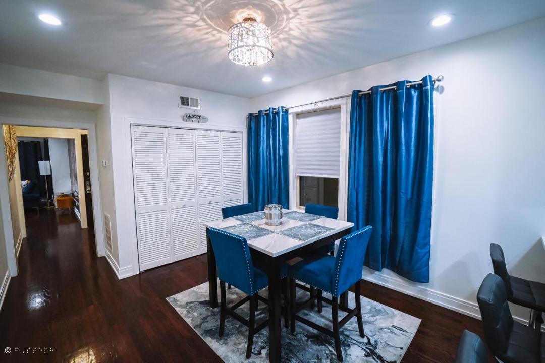 The Blue Golden Luxury Modern 3- Bedroom Apartment In Chicago Ngoại thất bức ảnh