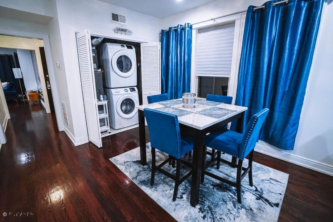 The Blue Golden Luxury Modern 3- Bedroom Apartment In Chicago Ngoại thất bức ảnh